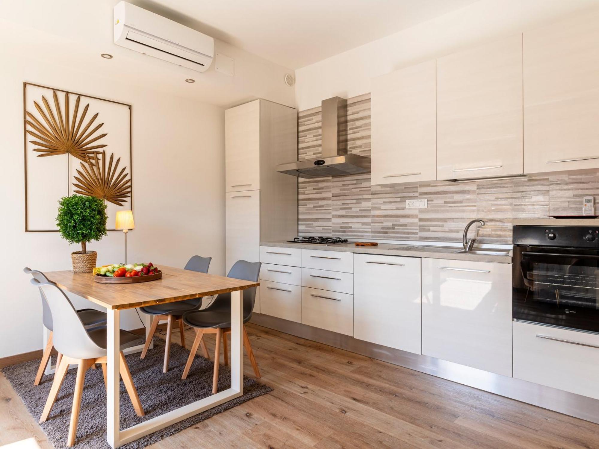 Livorno Central And Modern 2 Apts & 1 Room! Exterior photo