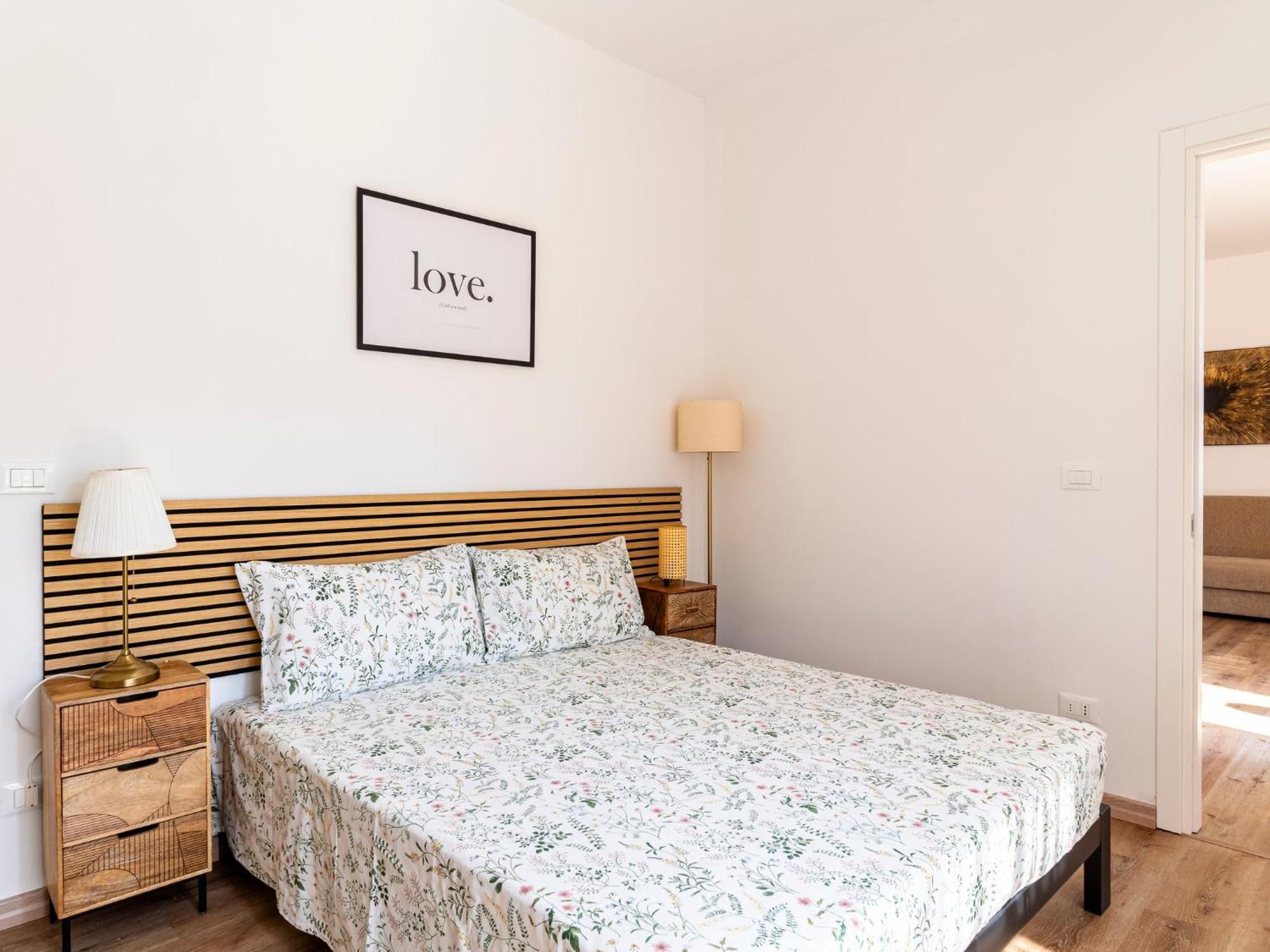 Livorno Central And Modern 2 Apts & 1 Room! Exterior photo